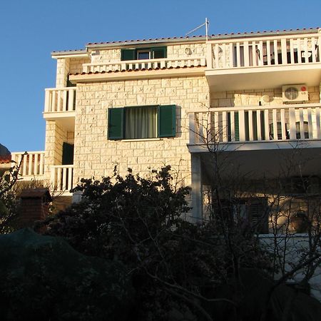 Apartments & Rooms Pierino Bol Oda fotoğraf