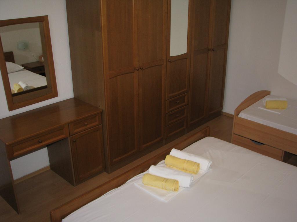 Apartments & Rooms Pierino Bol Dış mekan fotoğraf